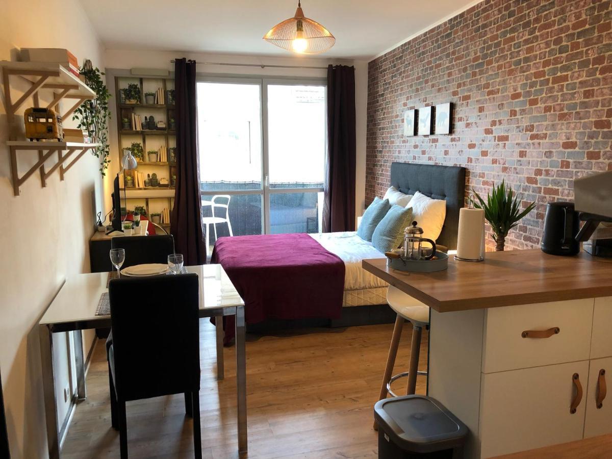 Studio Avec Balcon & Parking Gratuit - Tours Gare Exterior foto